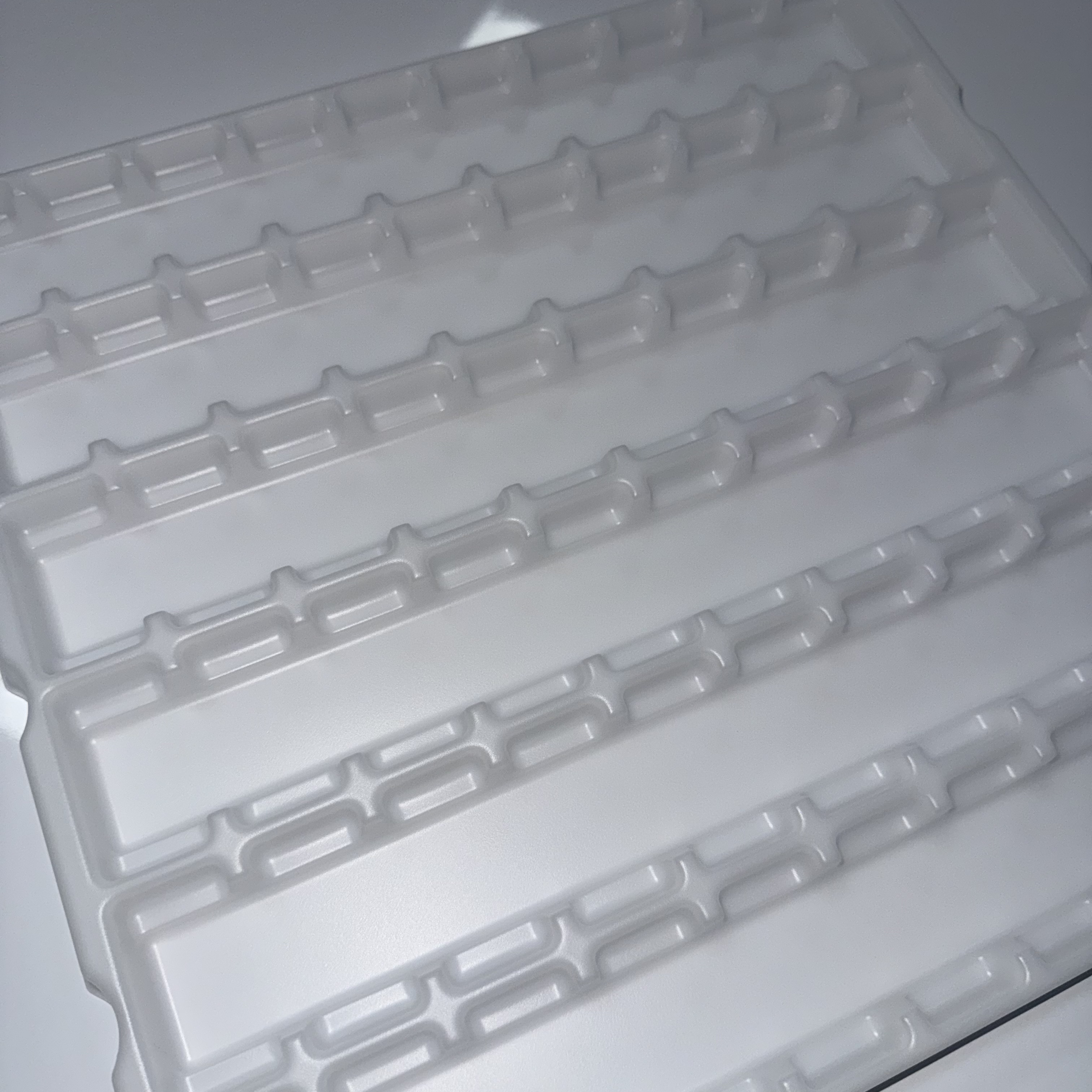 PP Tray Natural Color 1.2mm Thickness ESD Plastic Tray for Electronic Components Storage Customizable Jiangsu Origin Blister