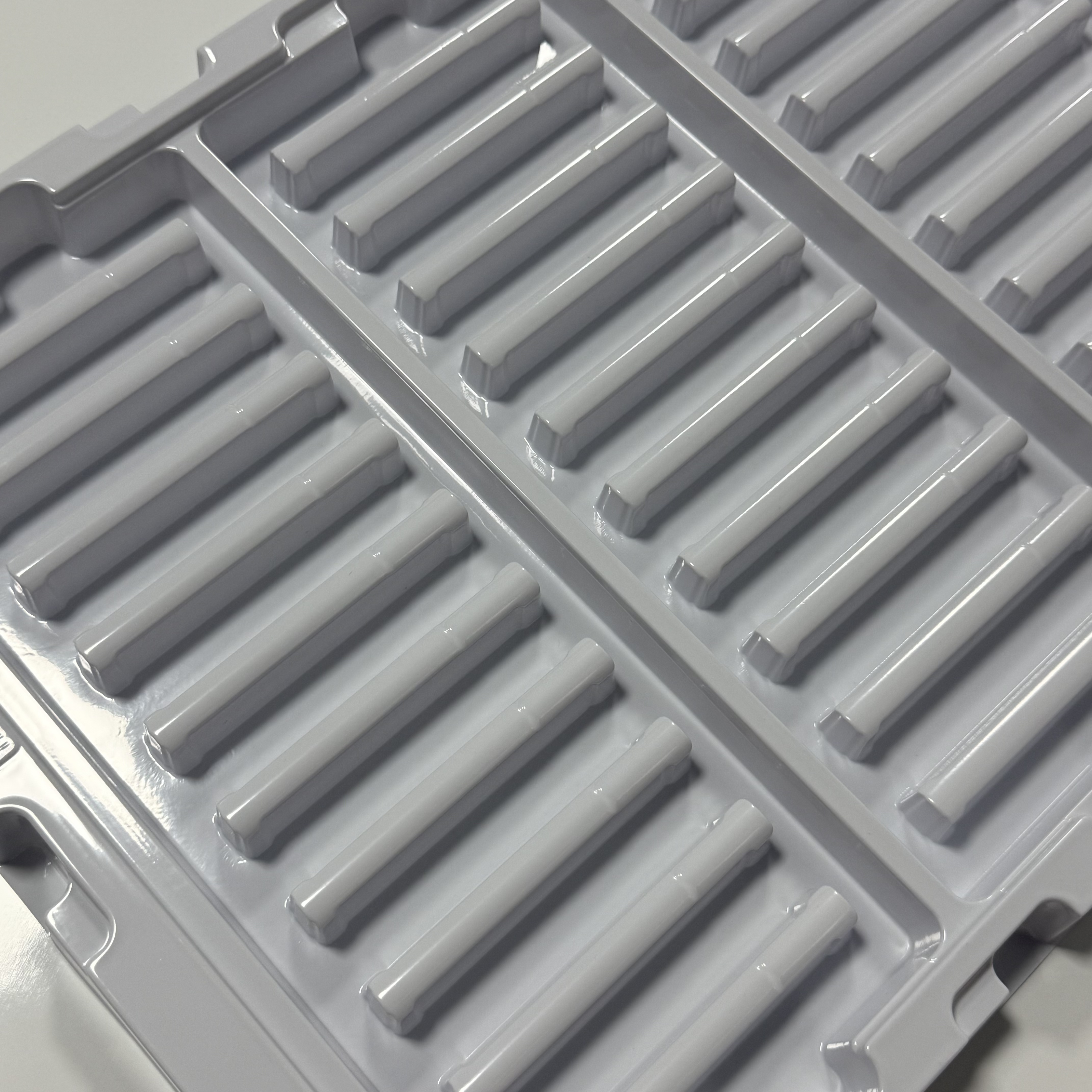PET Tray 0.8mm Thickness Plastic Blister Tray for Electronic Components Custom Made Containers