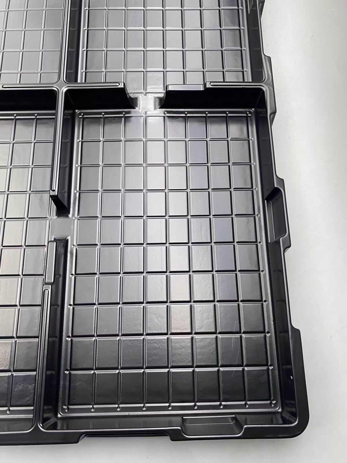 Custom Thermoformed Blister Insert Tray PET ABS PP PC Anti-Static Electronic Precision Parts Storage Customizable Embossed